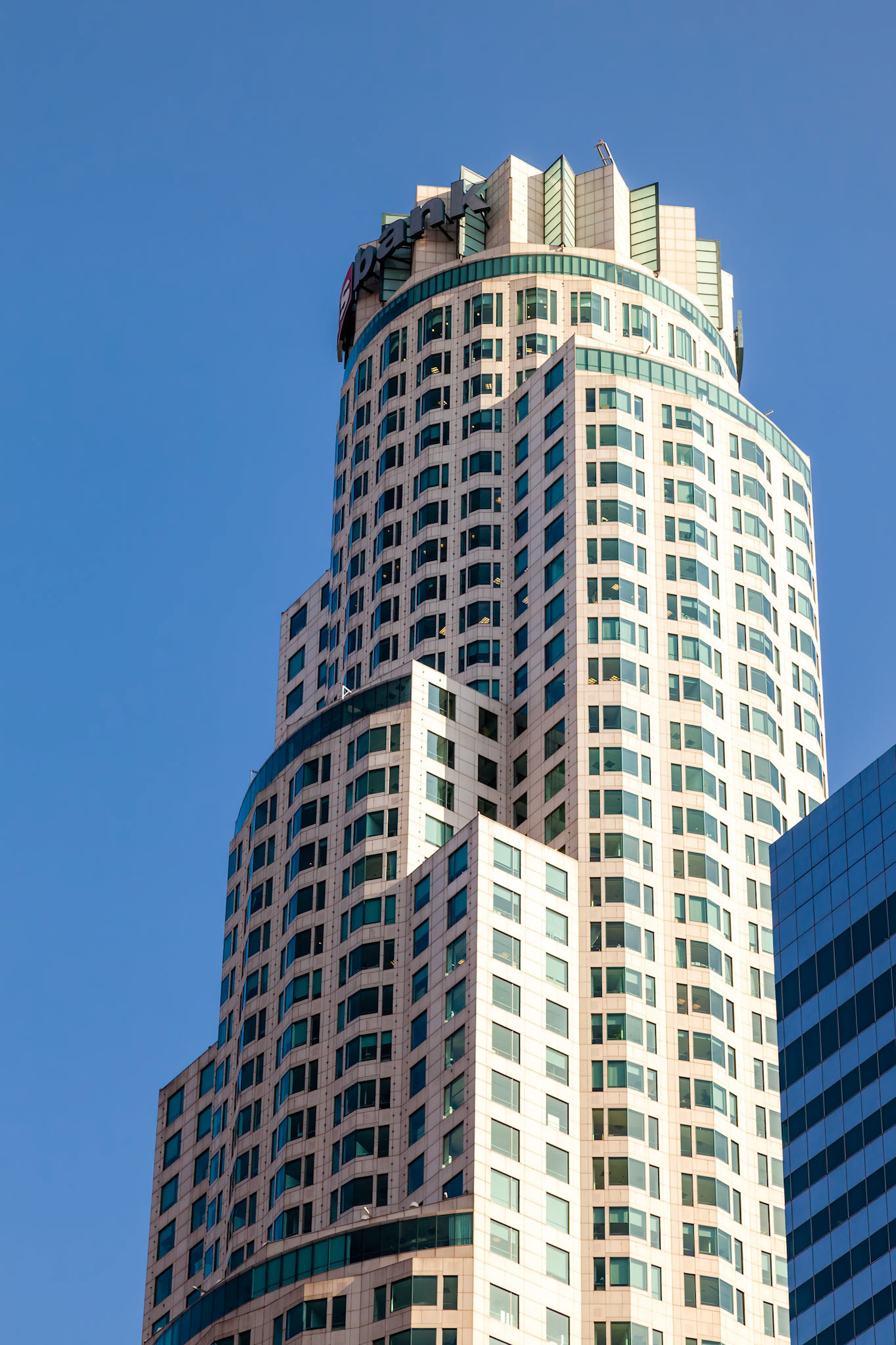 LOS ANGELES, CALIFORNIA, USA - JULY 28 : Skyscraper in the Financial district of Los Angeles California on July 28, 2011